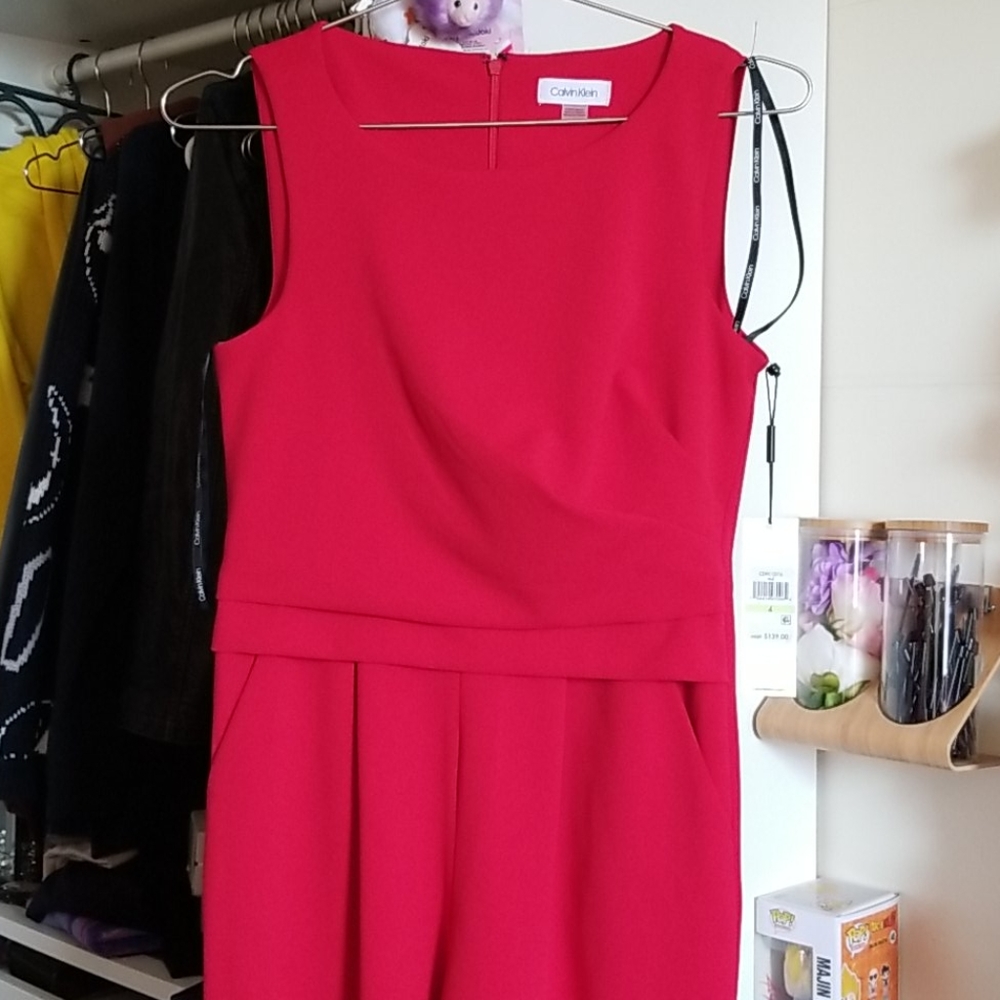 Calvin Klein Red Jumpsuit - sz. 4